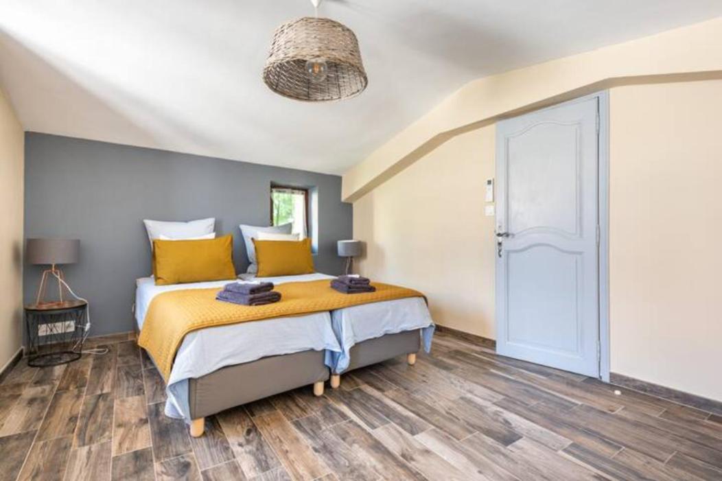 Le Marronnier 2 Apartment L'Isle-sur-la-Sorgue Exterior photo